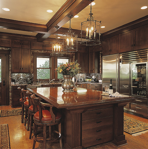 Large wood kitchen with center island